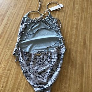 Meshki swimwear (NTW)